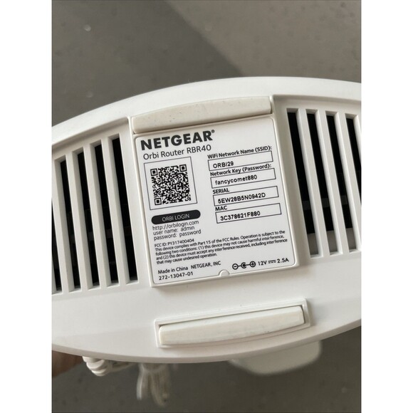 Netgear Orbi RBR40 AC2200 Tri-Band WiFi Router  Internet w power block - Picture 6 of 8